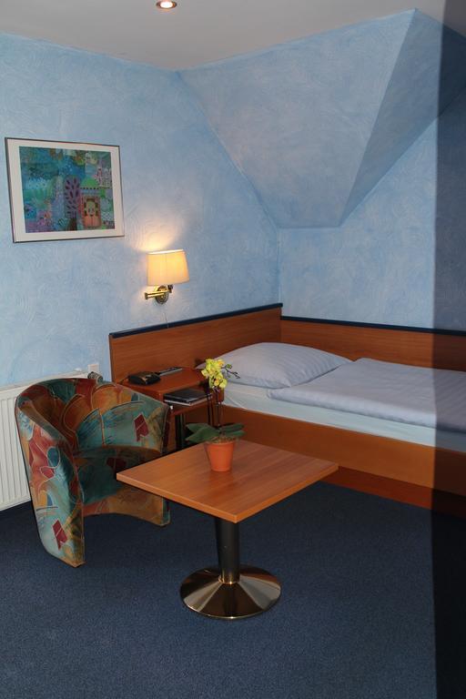 Hotel Rosenhof Dusseldorf Exterior photo